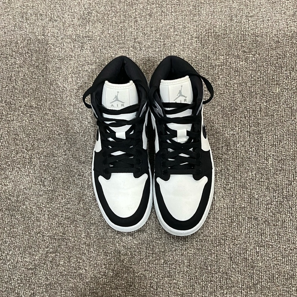 Women’s Air Jordan 1